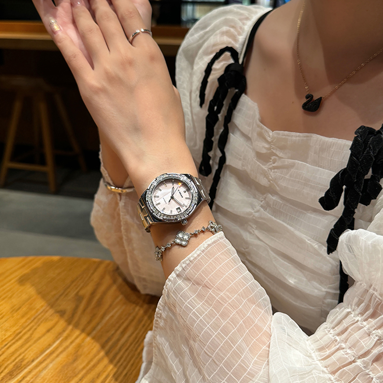 Luxury Business Women's Watch  - Luxury X I Watch recension och pris