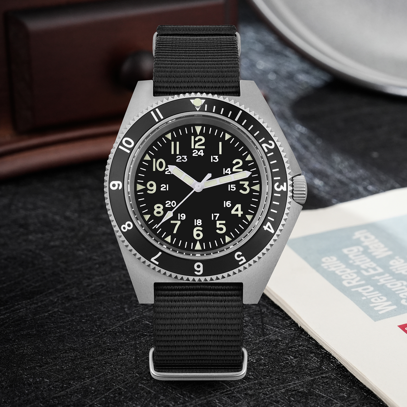 Watchdives WD1972 Quartz Watch - Field Watch Military recension och pris